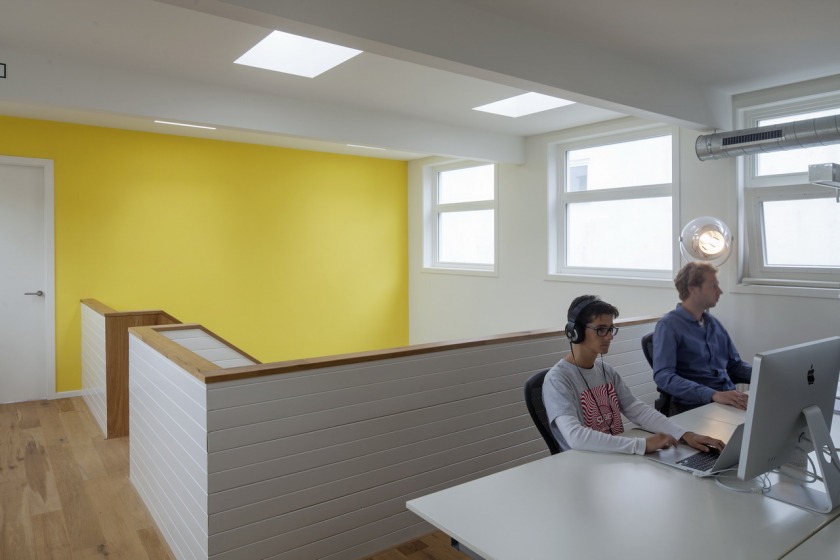 The Hague office transformation church mezzanine